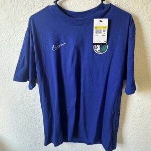 Men’s Small Dallas Mavericks NIKE City Edition Courtside Blue T-Shirt NWT